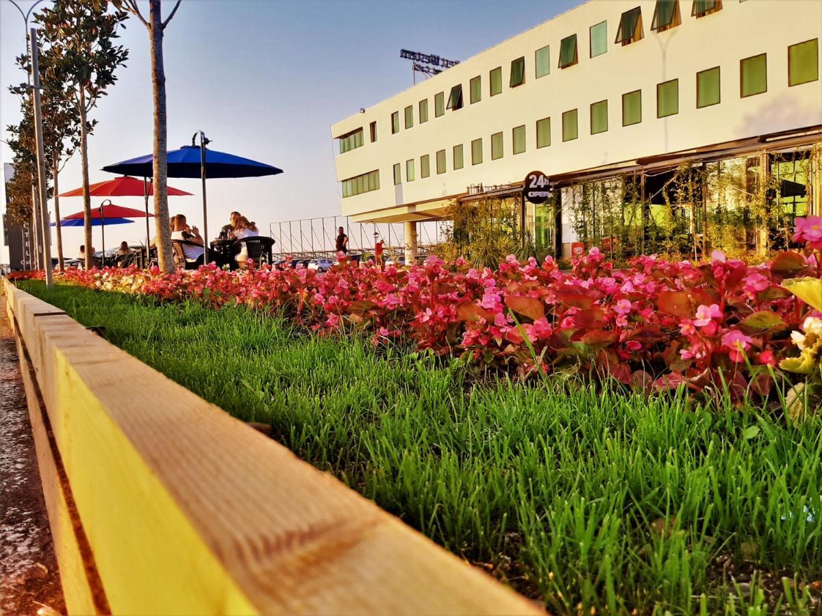 Best Western Hotel Galla Sllatine e Madhe Esterno foto