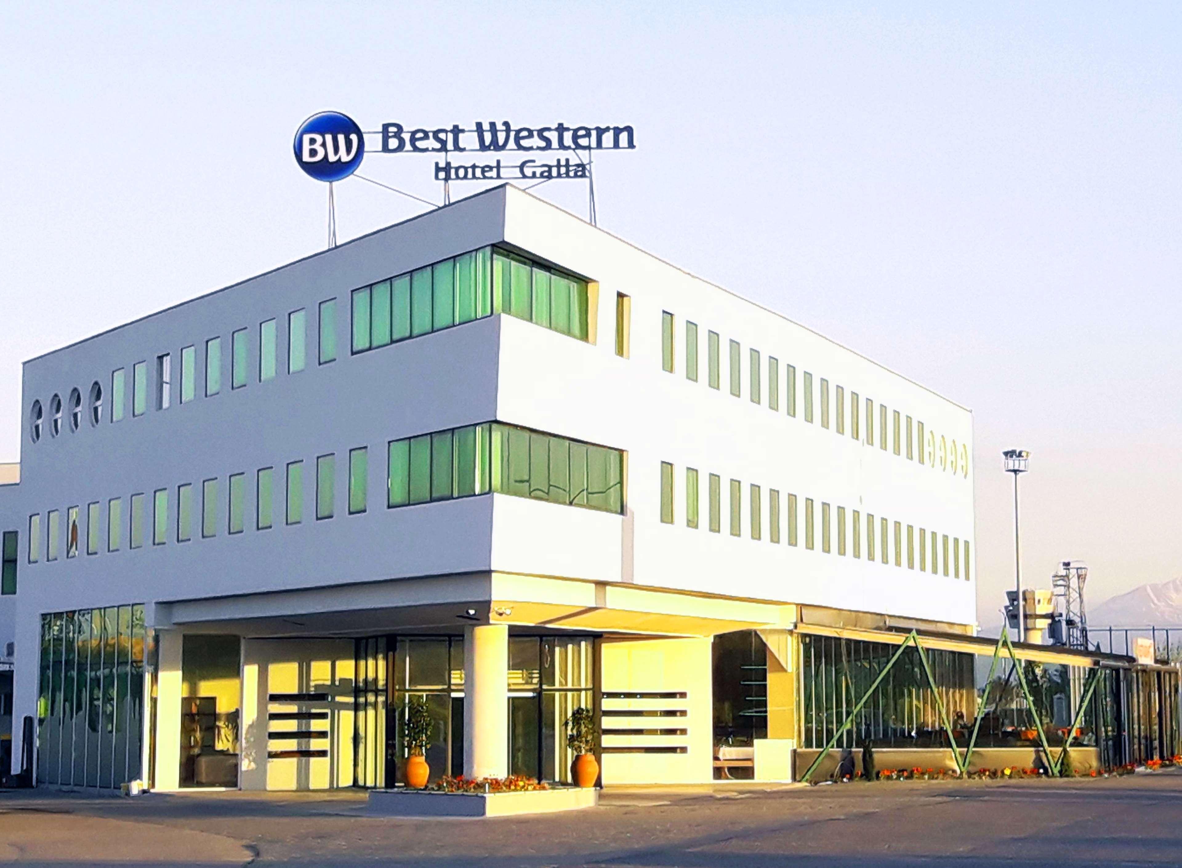 Best Western Hotel Galla Sllatine e Madhe Esterno foto