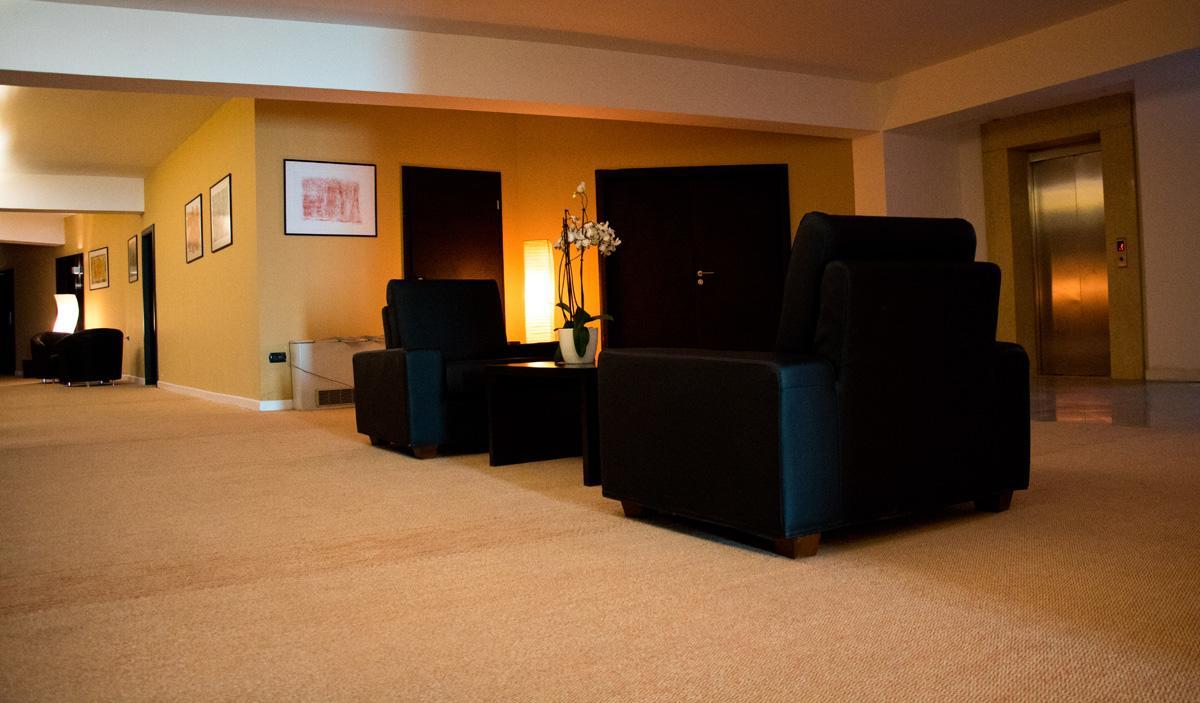 Best Western Hotel Galla Sllatine e Madhe Esterno foto